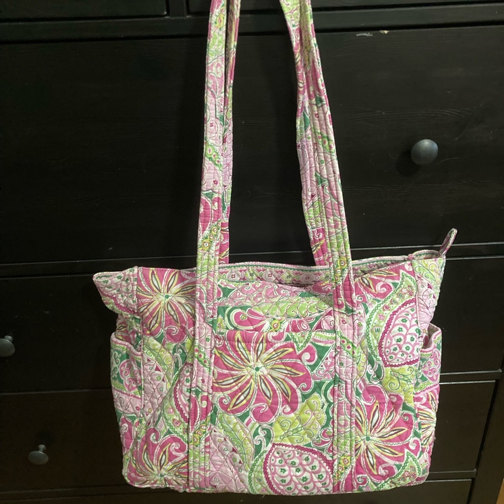 Vera Bradley medium zipper top tote